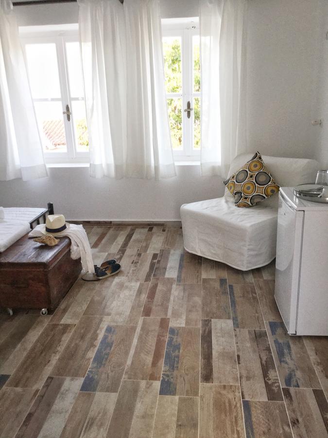 Gigi Rooms Poros Town Luaran gambar