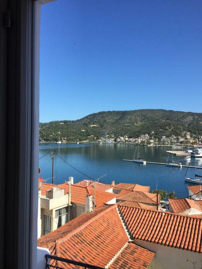 Gigi Rooms Poros Town Luaran gambar